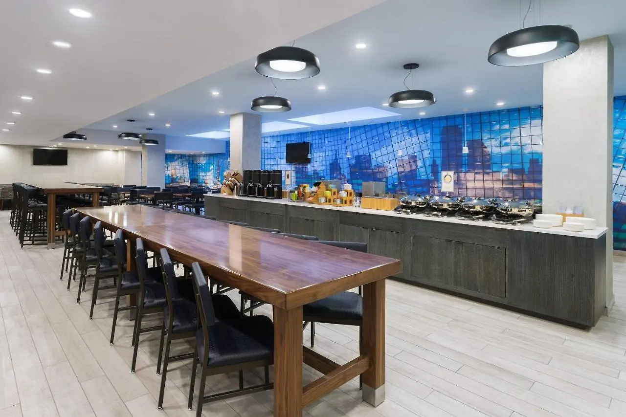 Fairfield Inn & Suites By Marriott New York Manhattan/Central Park Hotel