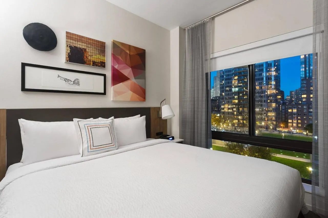 Fairfield Inn & Suites By Marriott New York Manhattan/Central Park 3*,