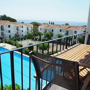 https://apartamento-en-calella-de-palafrugell-con-vistas-al-mar.catalonia-hotels.com